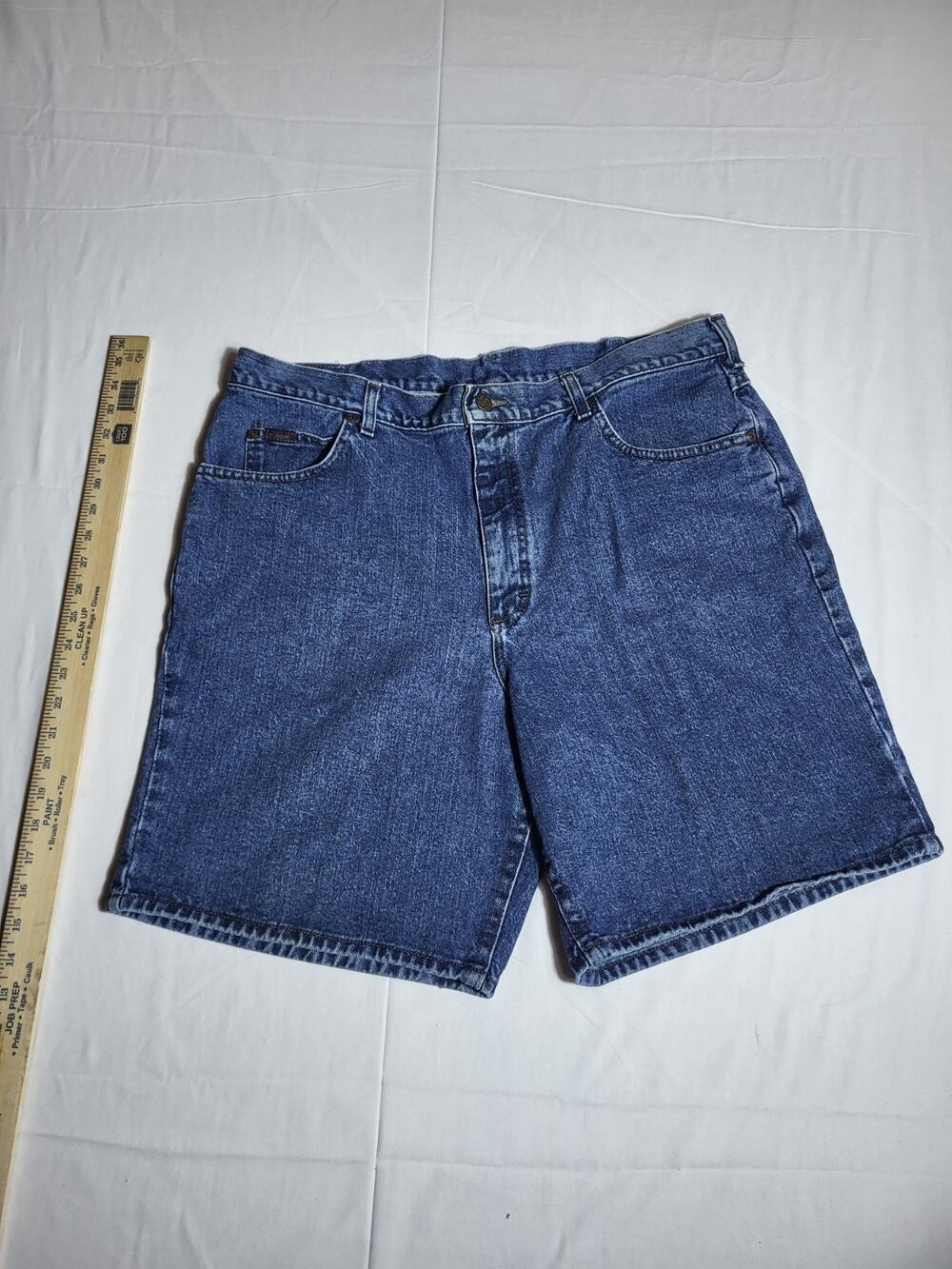 Vintage Lee Jeans USA Made Denim Shorts Mens Size 40 Dark Wash 5 PocketY2k